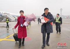 成都国际航空枢纽年旅客